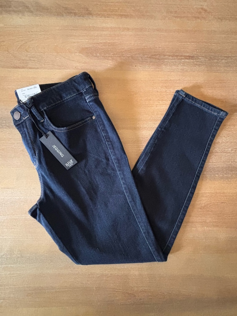 a.n.a. Super Stretch Mid Rise Super Skinny Jeggings in Indigo, 10, NWT Petite